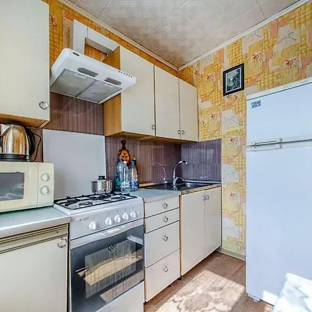 On Kalinina 7 *